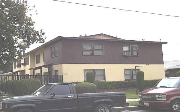 Foto del edificio - 6022 Fulton Ave