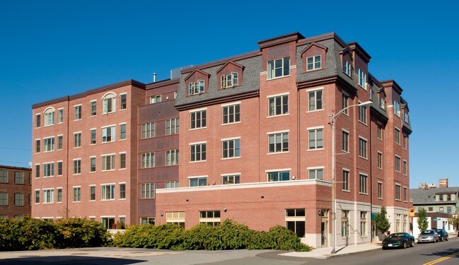 Building Photo - 116-118 Rantoul St