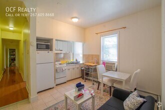 Building Photo - 3201 Baring St