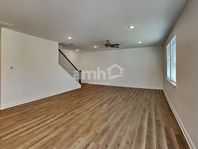Building Photo - 1305 Soapstone Rd