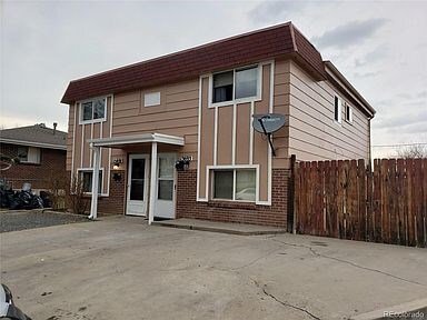 Foto del edificio - Aurora - 2 Bedroom, 2 Bathroom Duplex (13NE)
