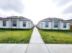 Foto principal - 5801 Swallow Ave