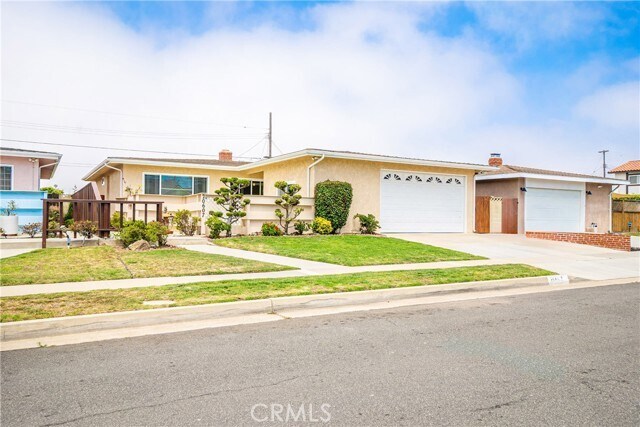 Foto principal - 20607 Wood Ave