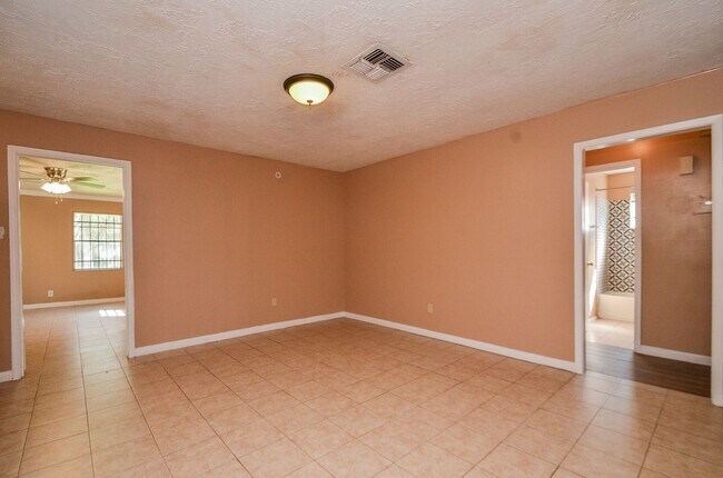 Building Photo - Nice home for rent !