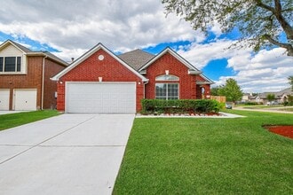 Building Photo - 802 Childers Ct