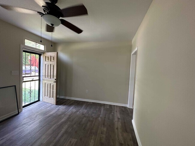 Building Photo - 3123 Leeds St