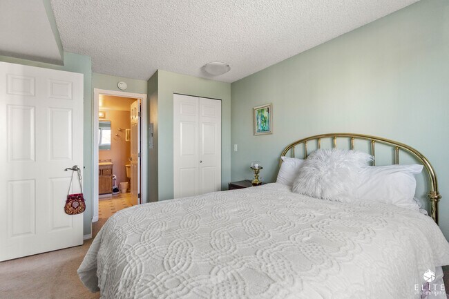 dormitorio - 9645 Independence Dr