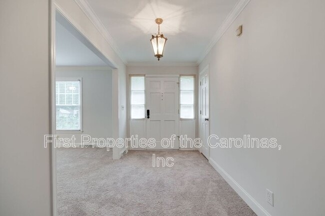 Building Photo - 1003 Chesterfield Ave