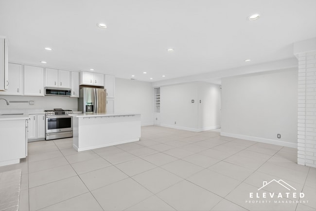 Building Photo - 458 Las Casitas Ct