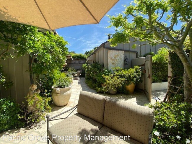 Foto del edificio - 3 br, 3.5 bath House - 9688 Sycamore Court