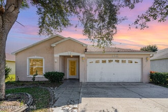 Building Photo - 651 Benton Dr