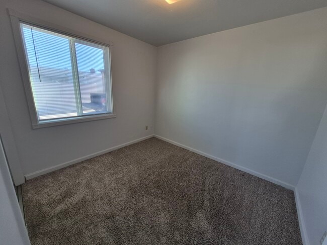 Foto del edificio - 4861 Lehrer Dr