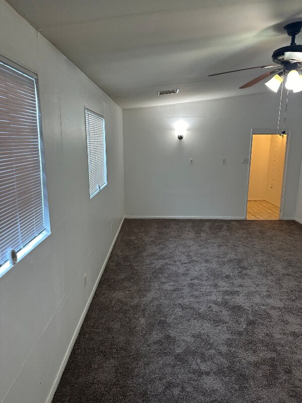 Foto del edificio - 260 E 46th St