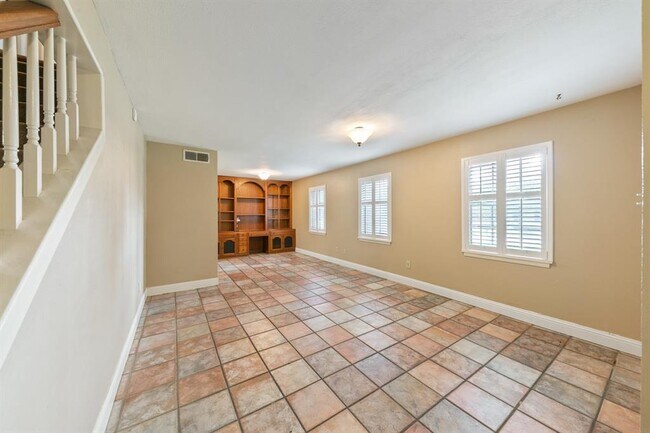 Building Photo - 5710 De Milo Dr