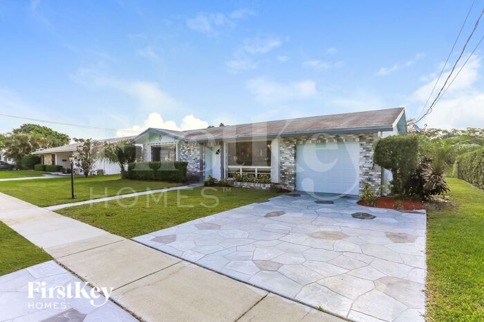 Foto principal - 540 NW 43rd Ave