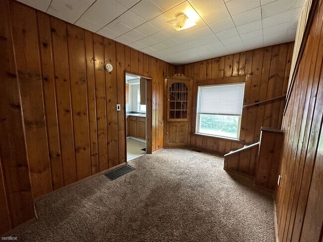 Building Photo - 2 br, 1 bath Duplex - 611 Oak St