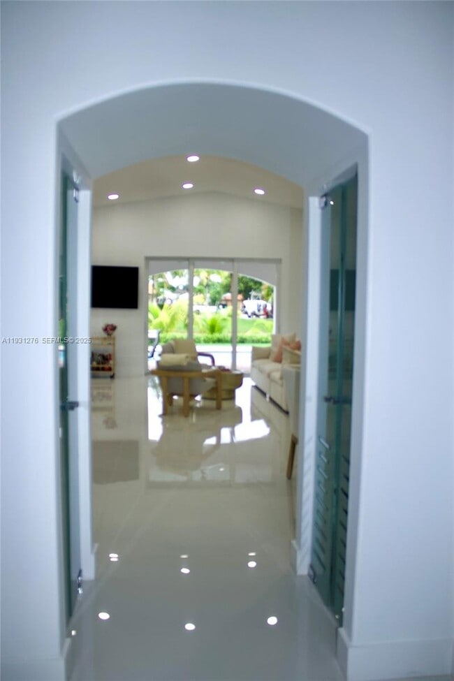 Building Photo - 16056 SW 66th Terrace