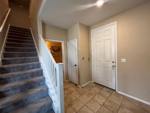 Building Photo - 7613 Uray Dr