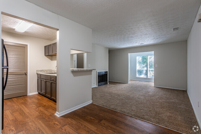 1BR, 1BA - 786 SF - The Hundred Exchange