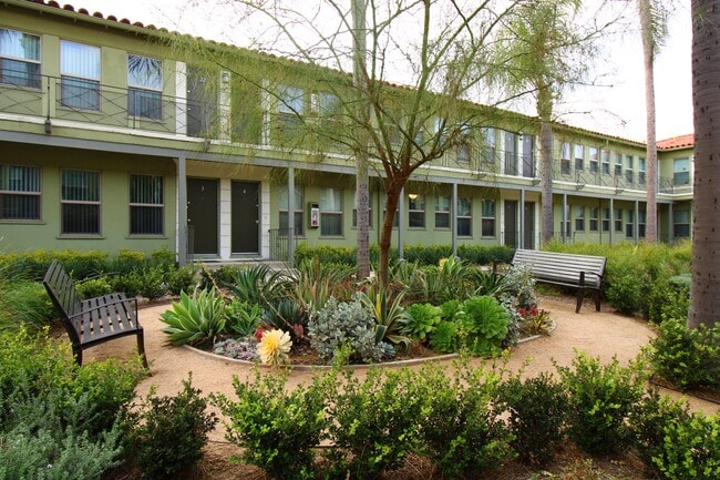 Building Photo - Ladera Apartments