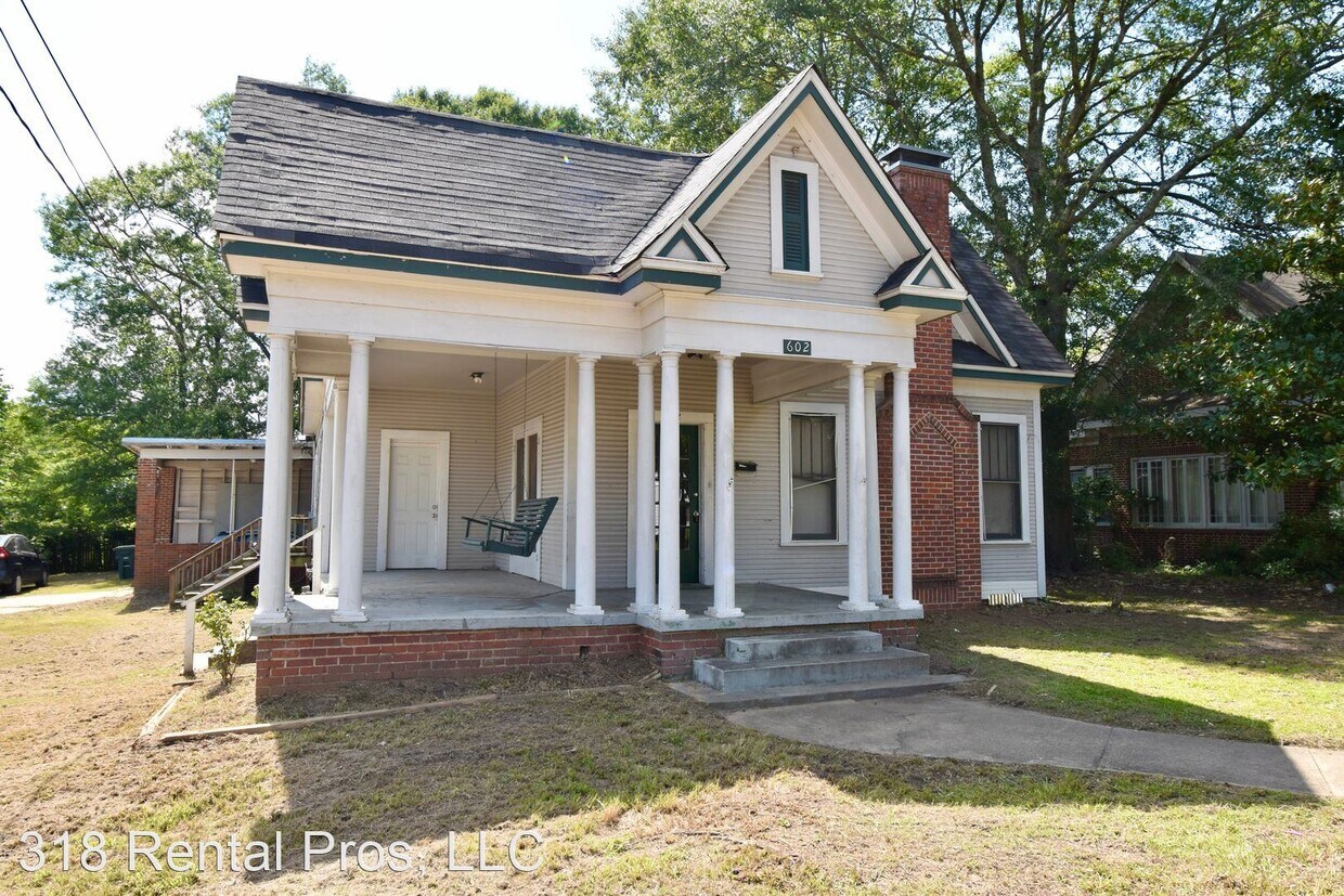 Primary Photo - 3 br, 1 bath House - 602 S Bonner
