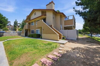 Building Photo - 633 R Ave