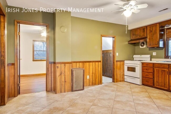 Foto del edificio - 479 Lake Ave