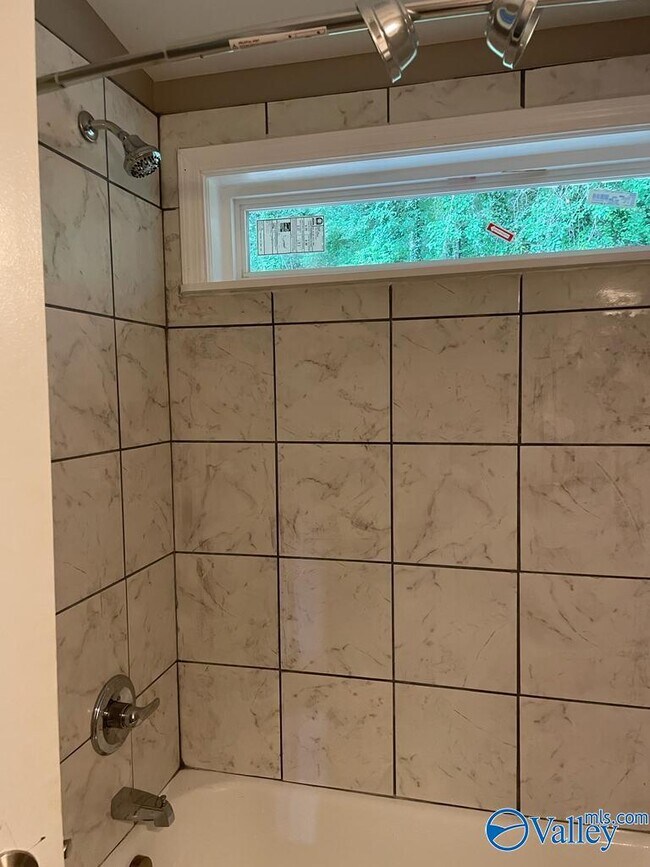 Foto del edificio - 2108 Pulaski Pike NW