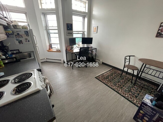 Building Photo - SEPT Cozy studio with Eat-in kitchen!! - A...