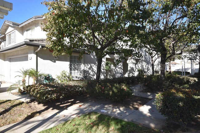 Building Photo - 1221 Gotita Way