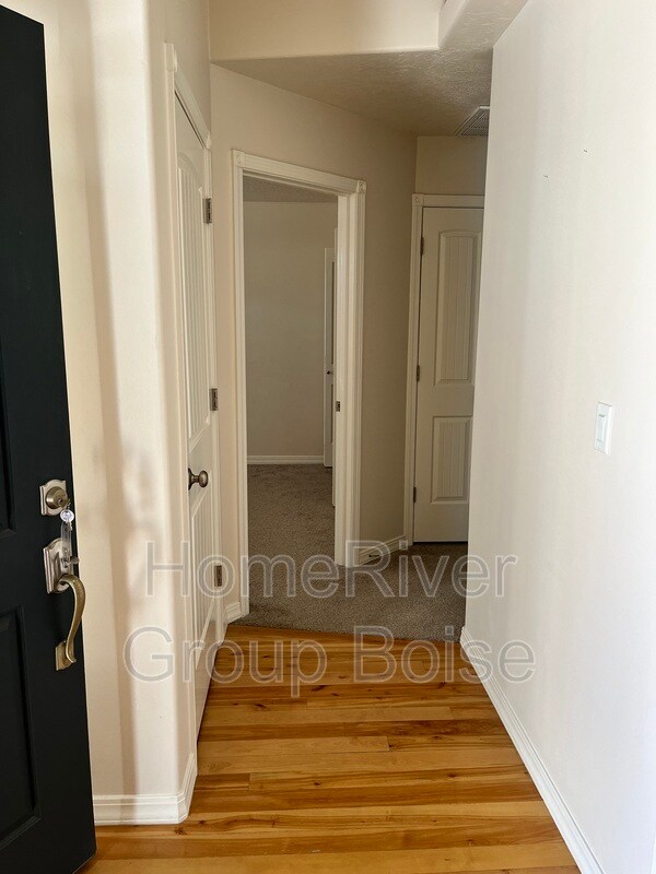 Foto del edificio - 1391 N 14th E St