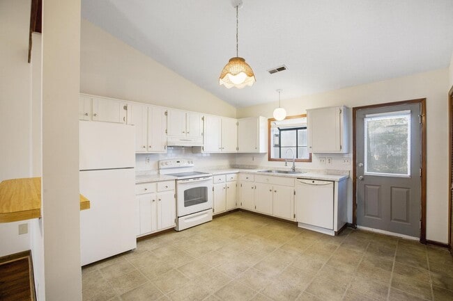 Foto del edificio - 205 Corey Ct