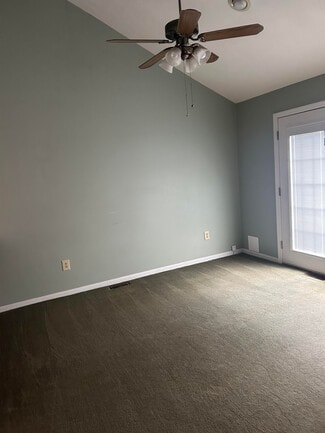 Building Photo - 204 Aqueduct Dr