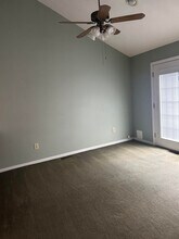 Building Photo - 204 Aqueduct Dr