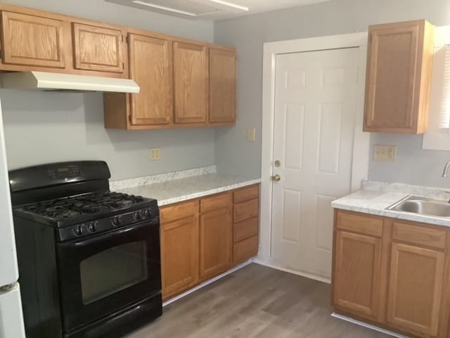 Foto del edificio - 350 S Roena St