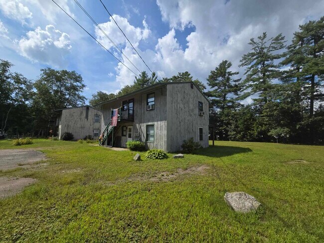 Building Photo - 12 Hale St