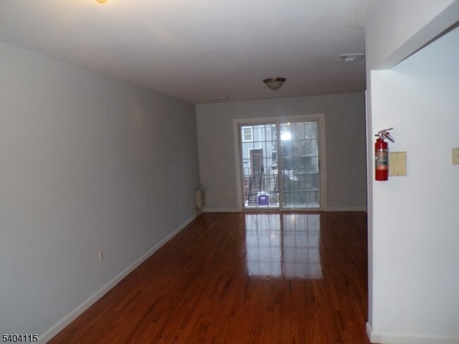 Building Photo - 4 S 11th St