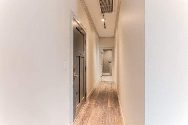Foto del edificio - 107 W Dryden St