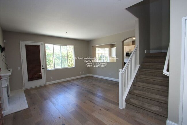 Building Photo - 43 Avenida Brio