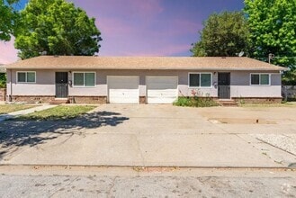Building Photo - 7191A Rosanna St