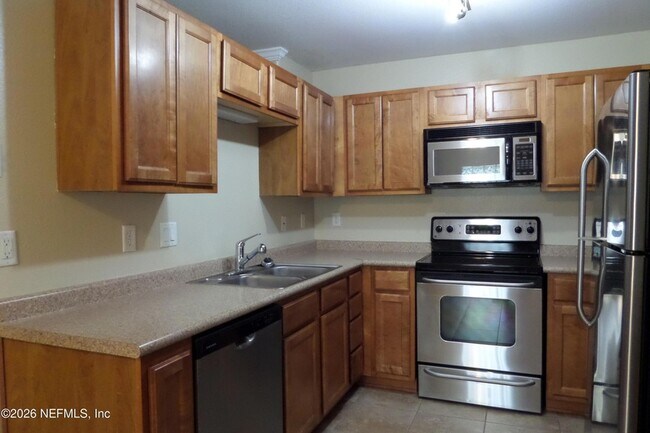 Building Photo - 10150 Belle Rive Blvd