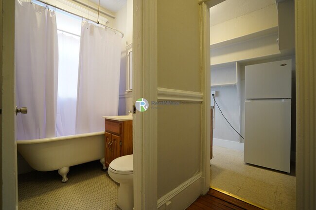 Foto del edificio - 11 Royce Rd