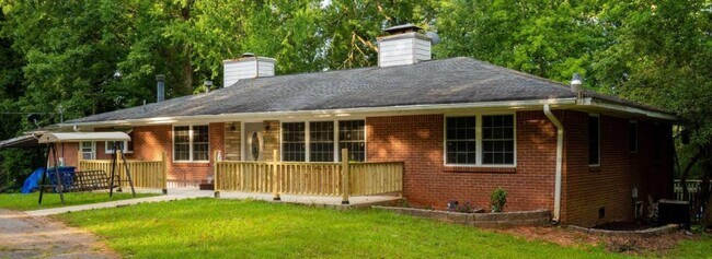 Foto del edificio - 6535 White Mill Rd