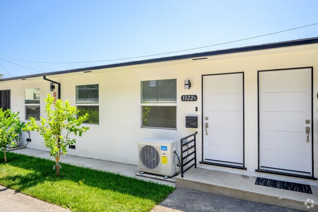 Building Photo - 1022 Spazier Ave