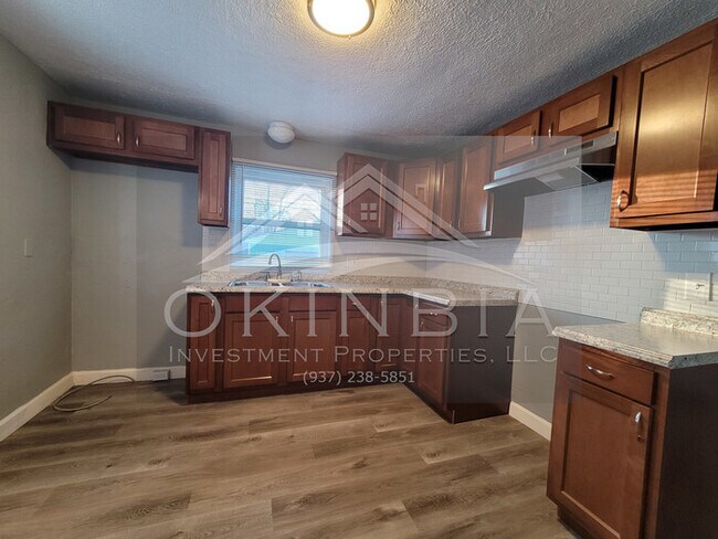 Foto del edificio - Nicely updated 3 bedroom 1 bath cape cod home
