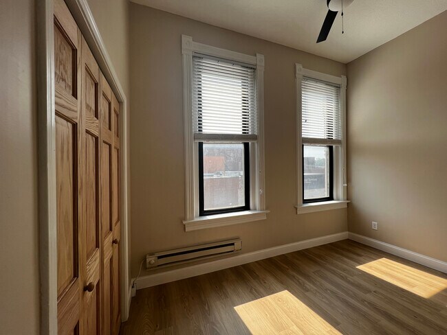 Building Photo - 163 Lafayette St
