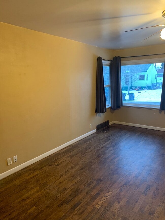Foto del edificio - 2102 E 17th St