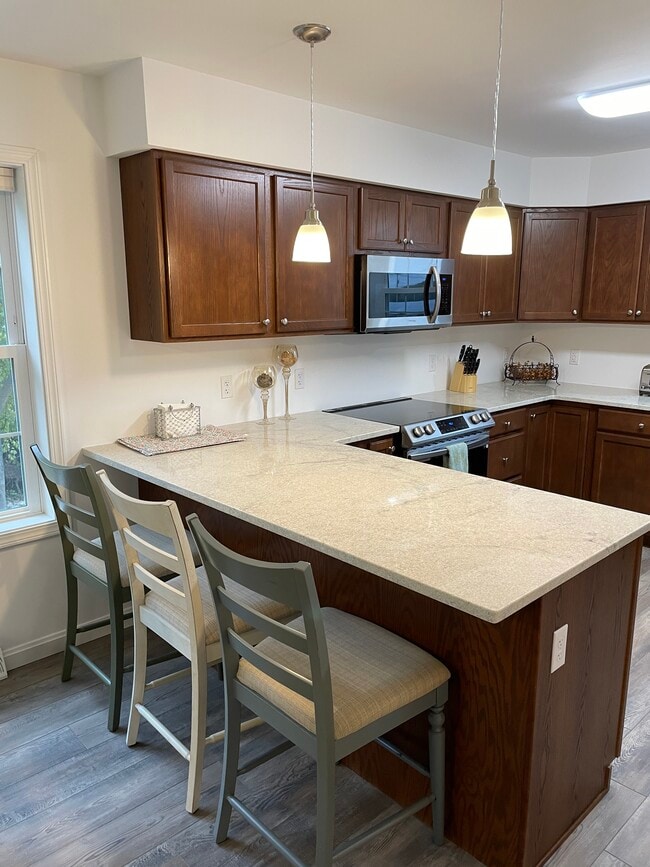 Building Photo - 4 Brozdowski Ln