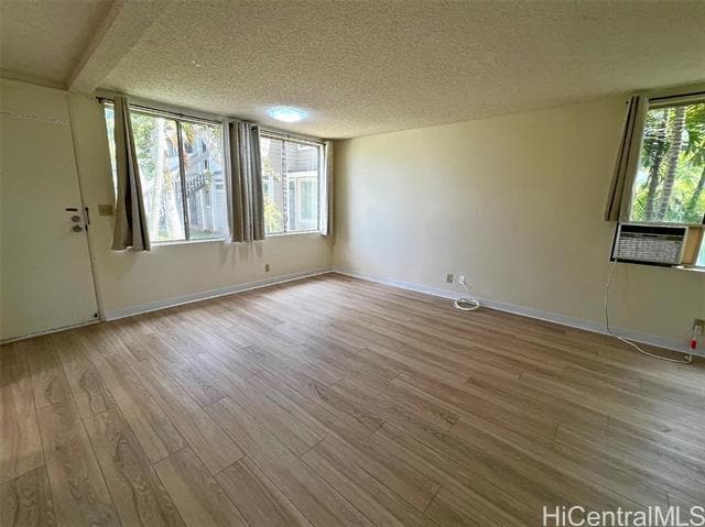 Building Photo - 95-648-648 Hanile St