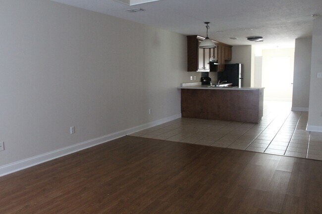 Foto del edificio - 134 Westcott Ln